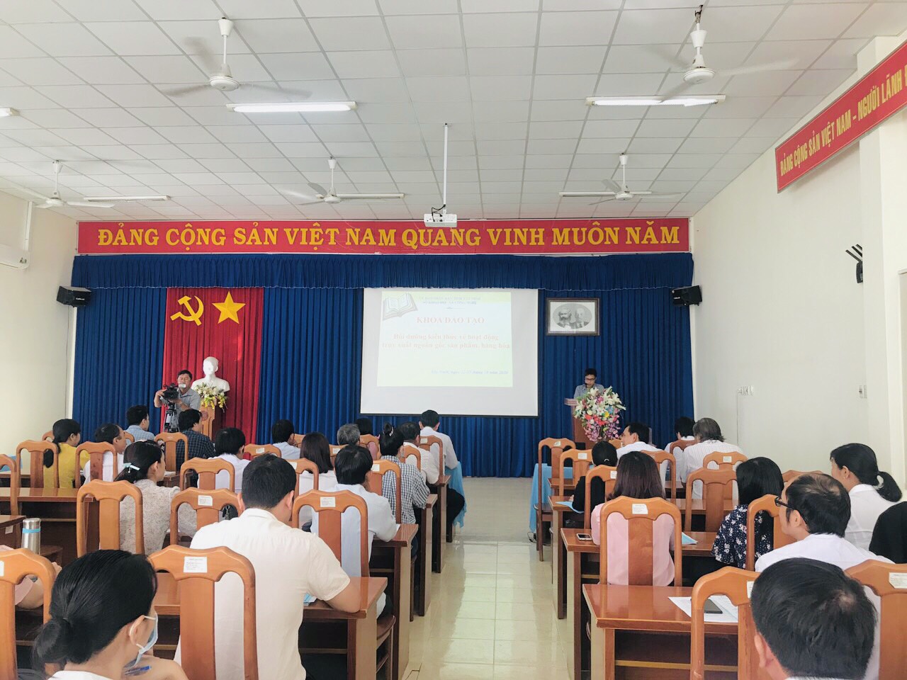 Tin- Khai giảng khóa đào tạo Truy Xuat Nguoc Goc (1).jpg